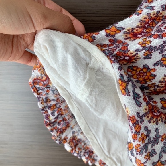 Hollister Floral Cinch Tie Romper - Picture 4 of 4